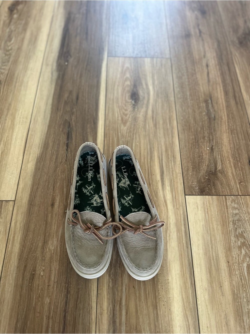 L.L. Bean womens camp size boat shoes size 7.5M